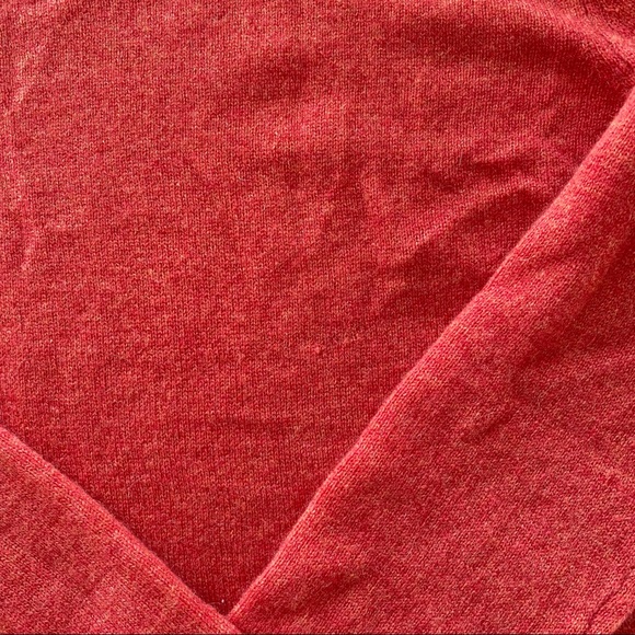 100% Cashmere Tahari Sweater (Size Small) - Picture 5 of 6